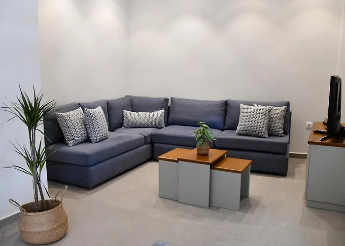 Everlong Boutique * نيا ميشانيونا